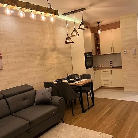 Balkan Hill 3 - Torg Lejlighed