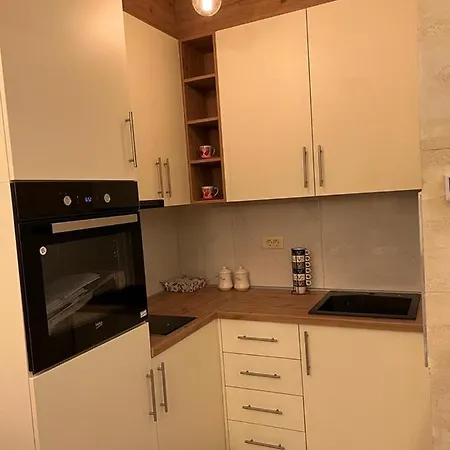 Balkan Hill 3 - Torg Lejlighed