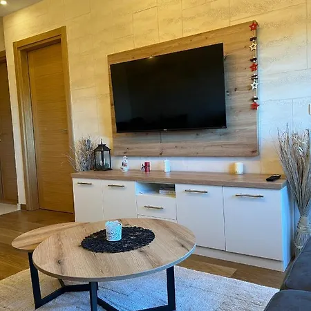 Balkan Hill 3 - Torg Lejlighed