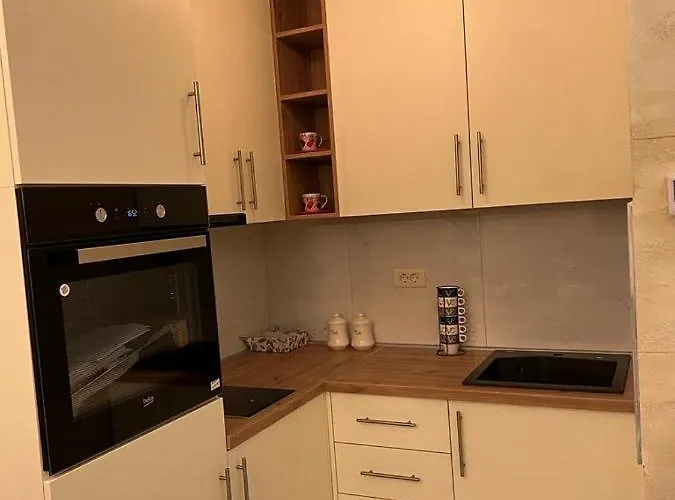 Balkan Hill 3 - Torg Apartman