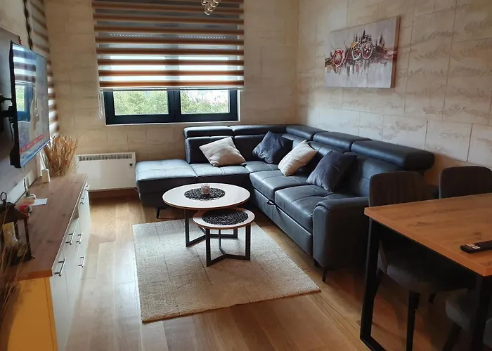 Balkan Hill 3 - Torg