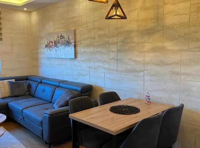 Balkan Hill 3 - Torg Apartman *